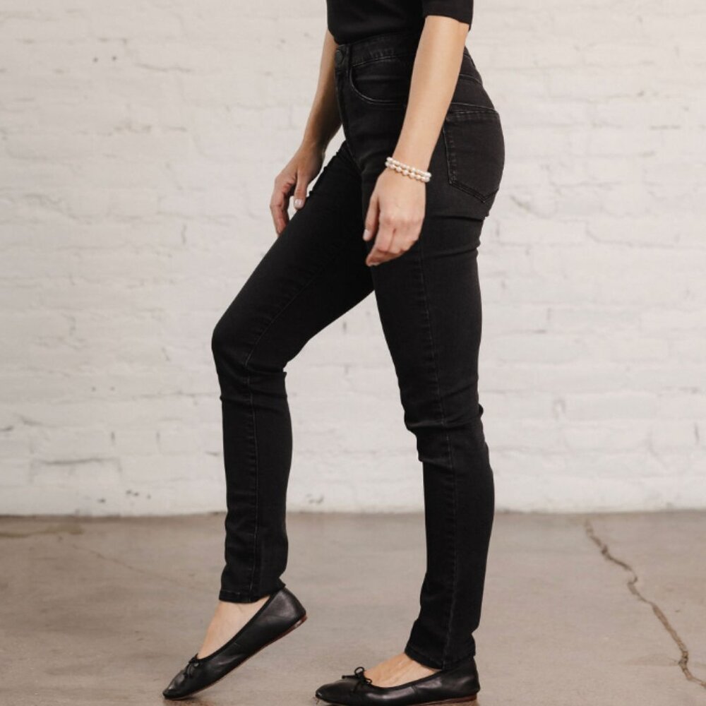 Mac and Me Black Skinny